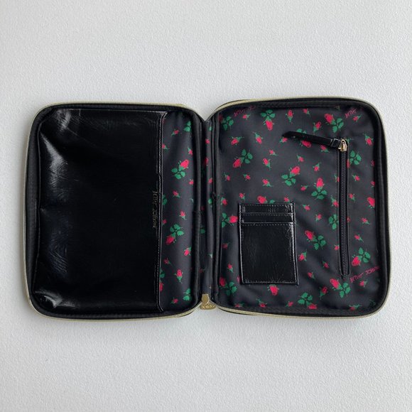 Betsey Johnson Zippered Padded Tablet Travel Case - Picture 2 of 9
